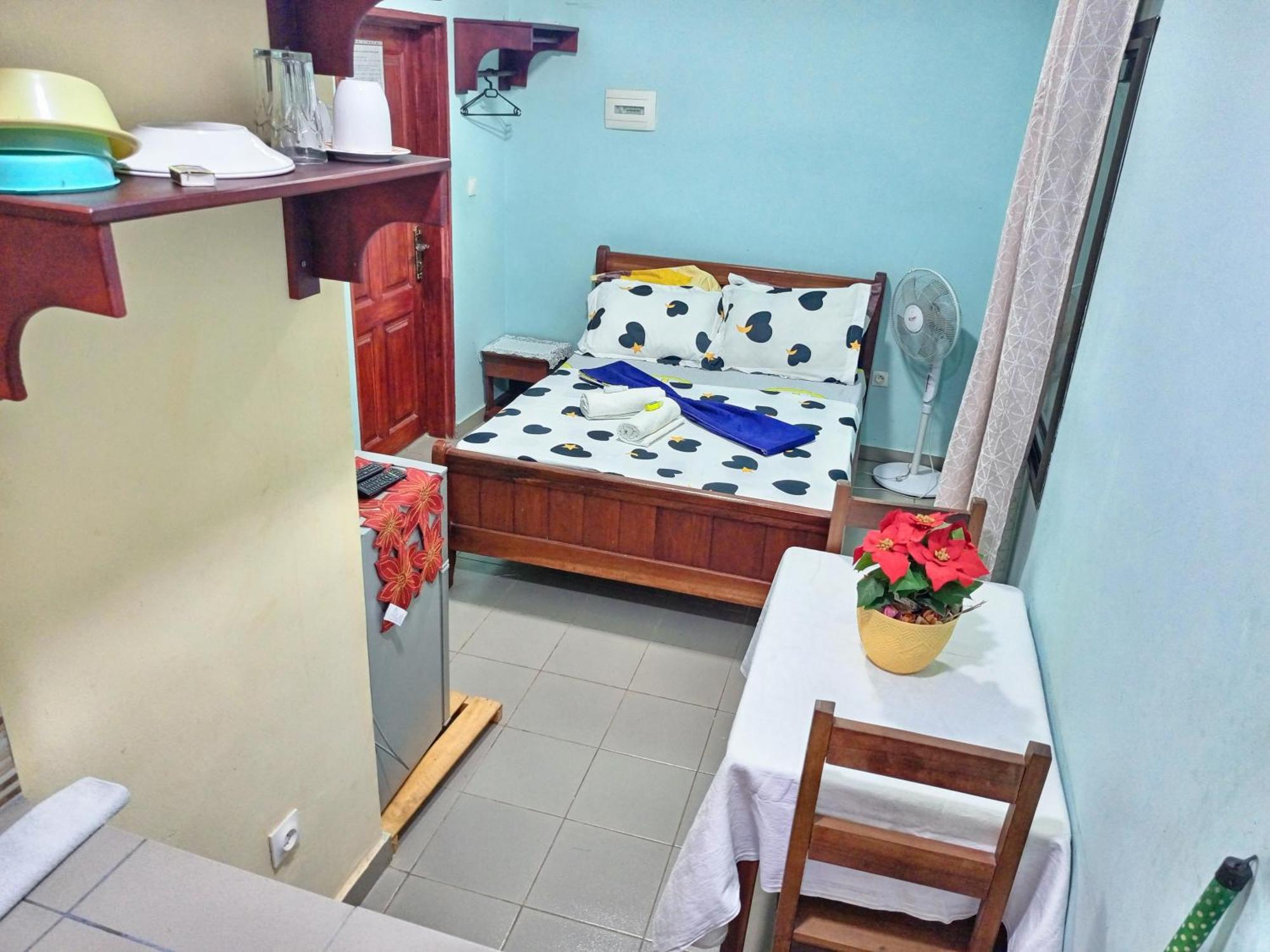 Residence Des 7 Collines ياوندي المظهر الخارجي الصورة