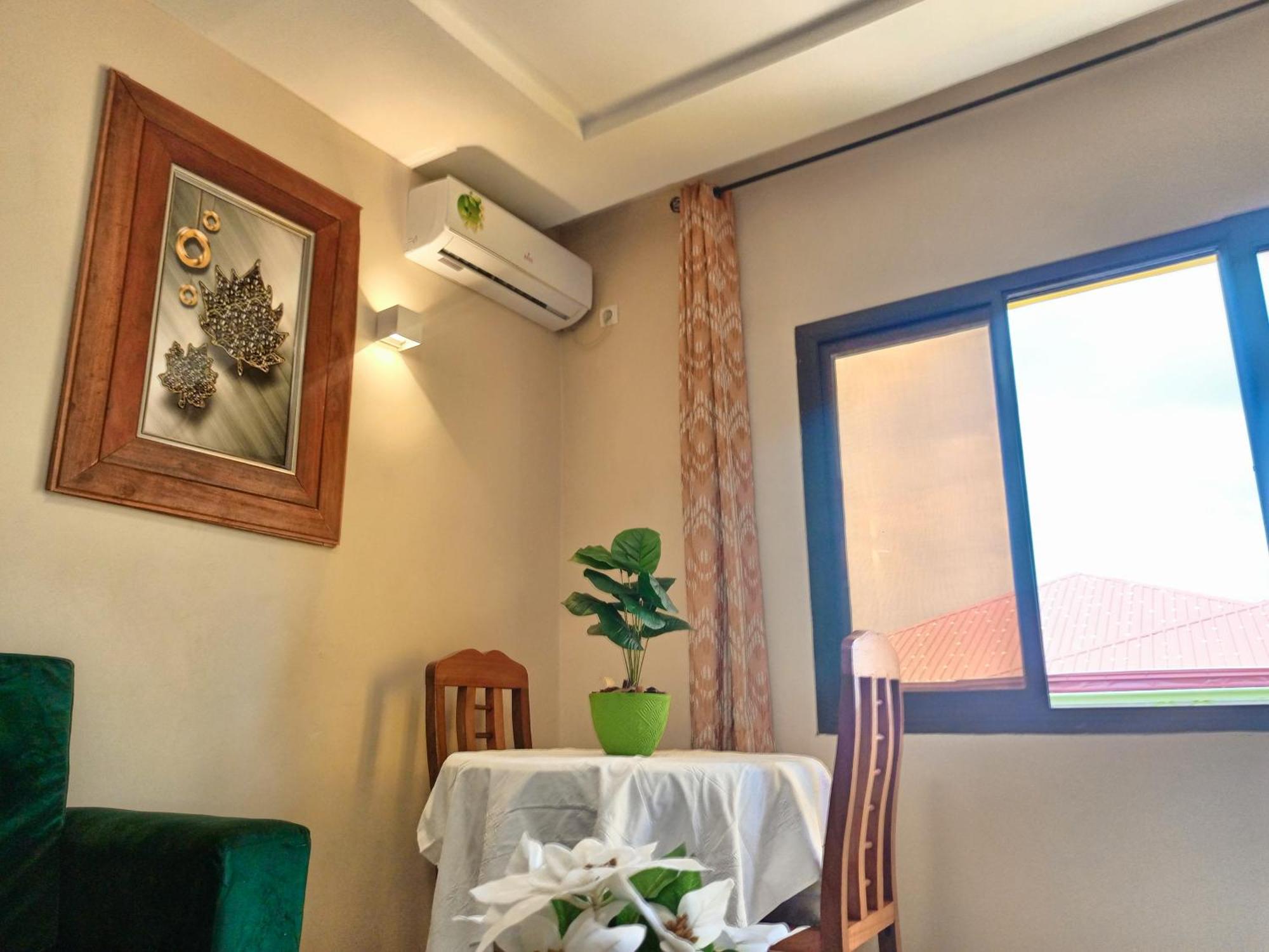 Residence Des 7 Collines ياوندي المظهر الخارجي الصورة